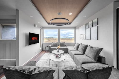 ＯＲＶＩＡ　ＹＩＧ　ＶＩＬＬＡ　＾