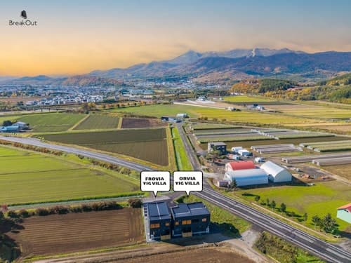 ＦＲＯＶＩＡ　ＹＩＧ　ＶＩＬＬＡ　＾