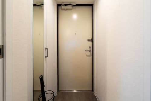 ＵＮＩＶＥＲＳＥ　＾