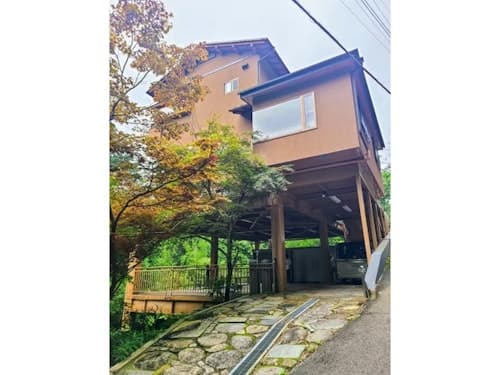 ＭＡＰＬＥ　ＨＯＵＳＥ　＾