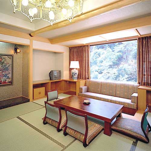 穴原温泉　渓苑　花の瀬 2