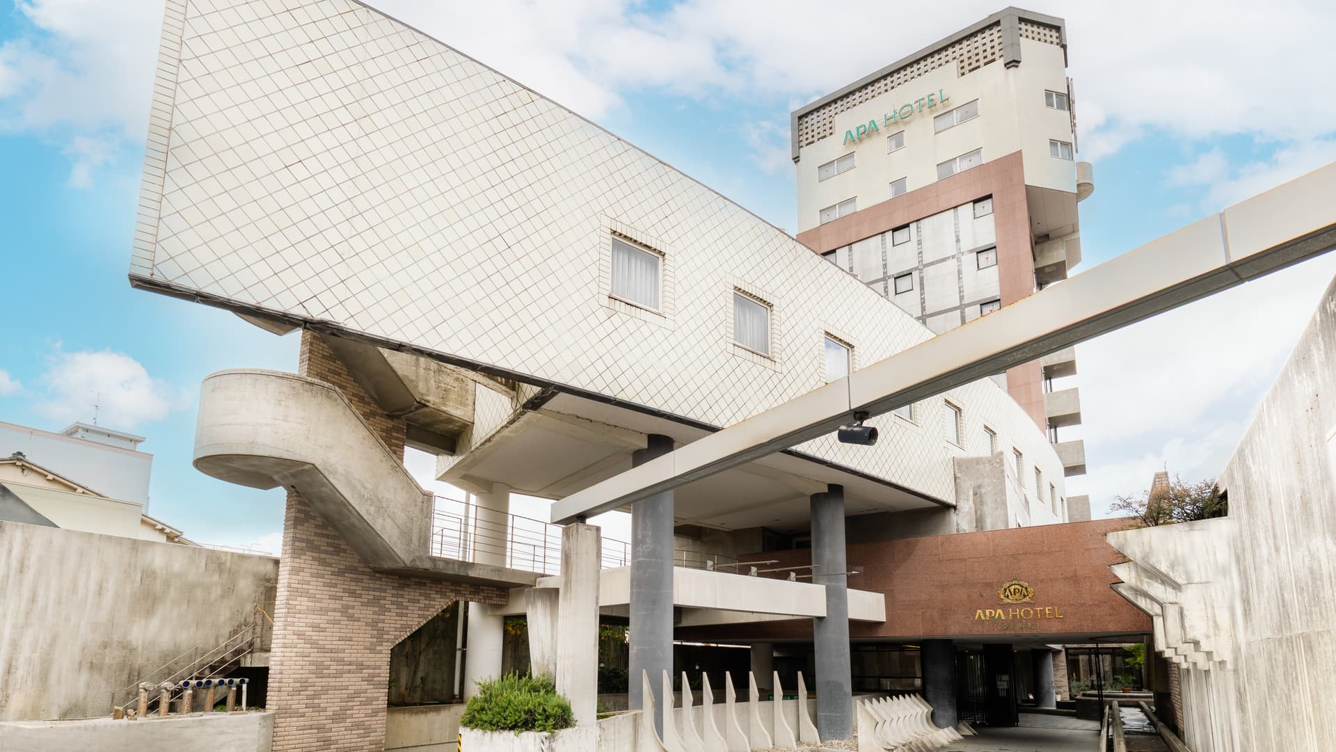 アパホテル〈金沢野町〉