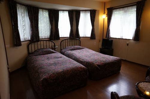 オテル・ド・ミロワール 2