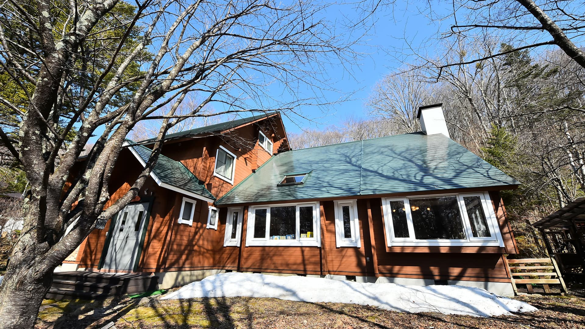 ペンション すもーくちーふ