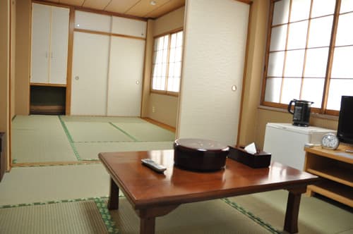 旅館　加茂川 2