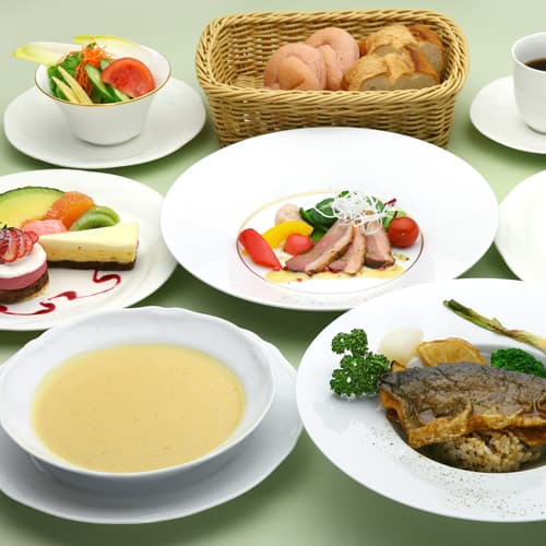 日光中禅寺温泉　中禅寺金谷ホテル 2