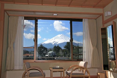 富士河口湖温泉　富士山の見える温泉旅館　大池ホテル 2