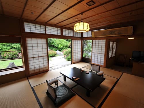 萩温泉郷　萩の宿・常茂恵 2