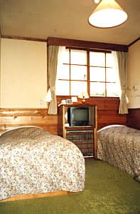 乳白色の天然温泉　貸切露天風呂の洋風湯宿　カントリーハウス渓山荘 2