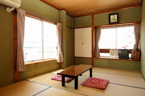 日間賀島　民宿・釣船すずらん 2