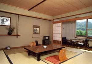 志賀高原熊の湯・硯川温泉　にごり湯の宿硯川ホテル 2