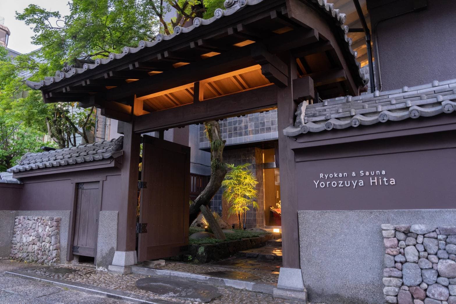 Ｒｙｏｋａｎ＆Ｓａｕｎａ　Ｙｏｒｏｚｕｙａ　Ｈｉｔａ