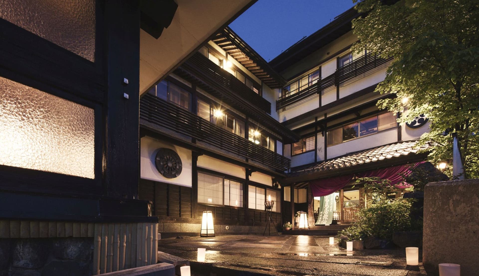 深山荘　高見屋