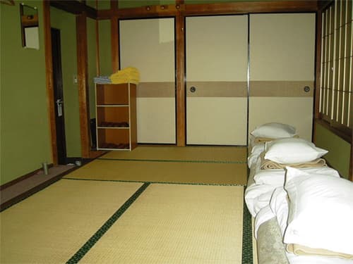 ビジネスホテル　つくし 2