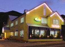 どんぐりハウス