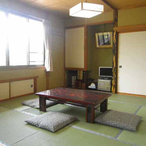 ゆうすげ温泉旅館 2