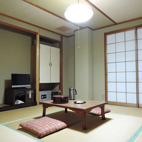 ハチ北温泉　旅館　さかえ 2