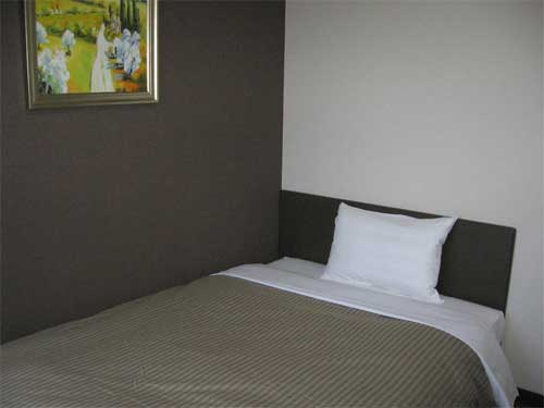 ホテルルートインコート上野原 2