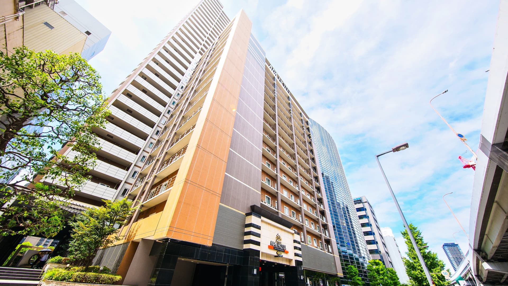 アパホテル〈大阪谷町四丁目駅前〉