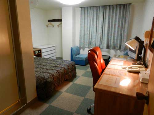 新見　ビジネスシティーホテル 2