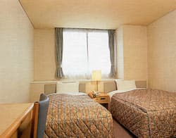 ニューロイヤルホテル 2