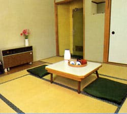 ユースビラ　白馬とおみ 2