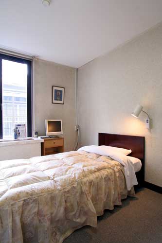 甲府駅北口　徒歩１分　ホテルニューステーション＜山梨県＞ 2