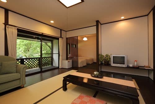 くつろぎと料理の宿　ＲＥＳＨＵＫＵ　森のレンガ館 2