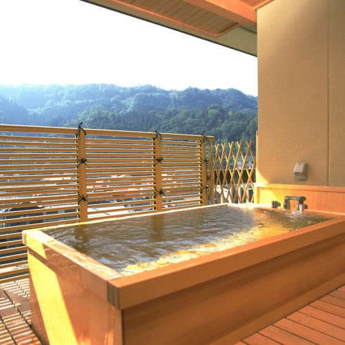 三朝温泉　依山楼　岩崎 2