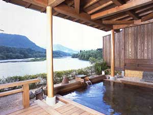 麒麟山温泉　絵かきの宿　福泉 2