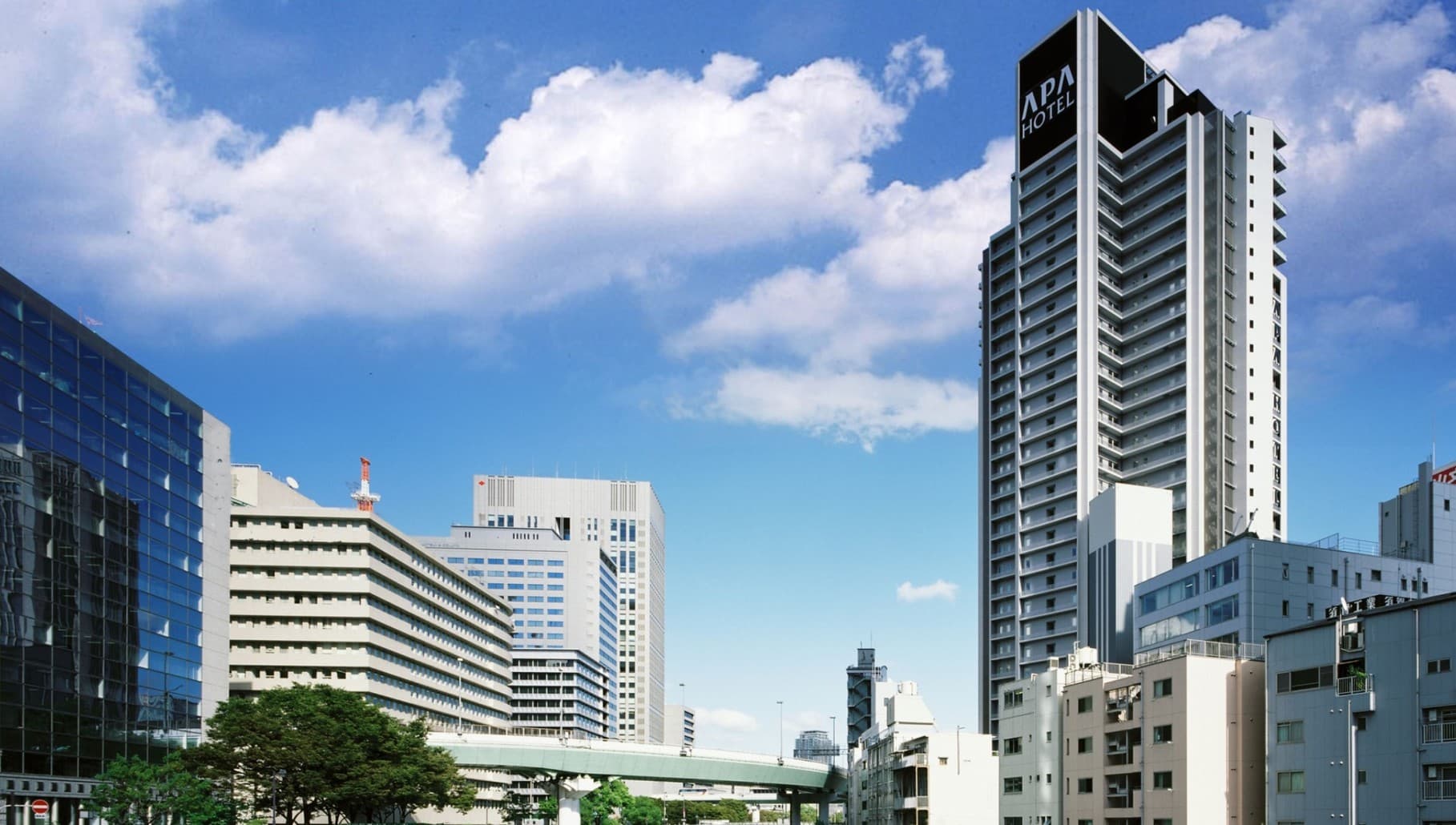 アパホテル〈大阪肥後橋駅前〉（全室禁煙）