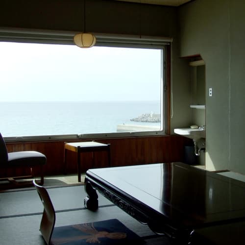 割烹旅館かねやす 2