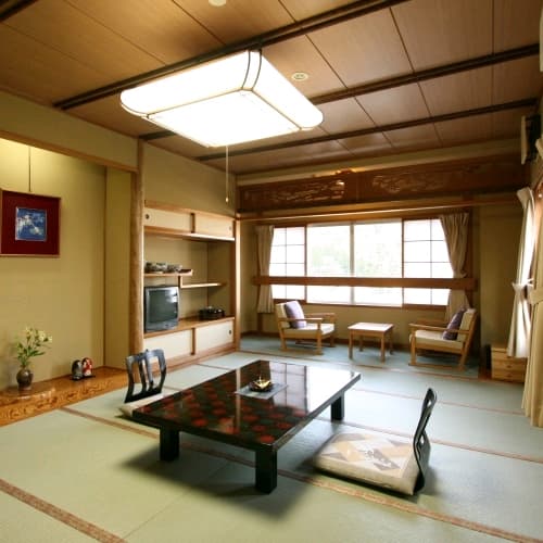 弥彦温泉　割烹の宿　櫻家 2