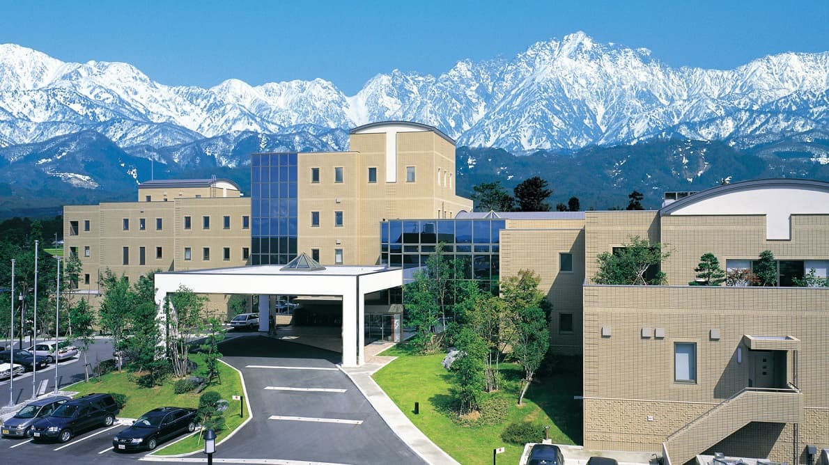 つるぎ恋月　立山連峰を望む天然温泉旅館