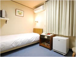 ビジネスホテル　三幸荘 2