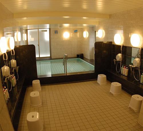 アズイン福井（旧：エースイン福井） 2