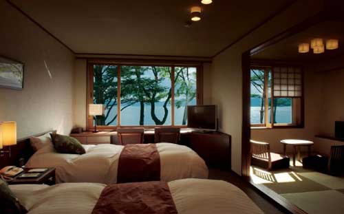 北海道の全室温泉付きホテル　レイクサイドヴィラ翠明閣 2