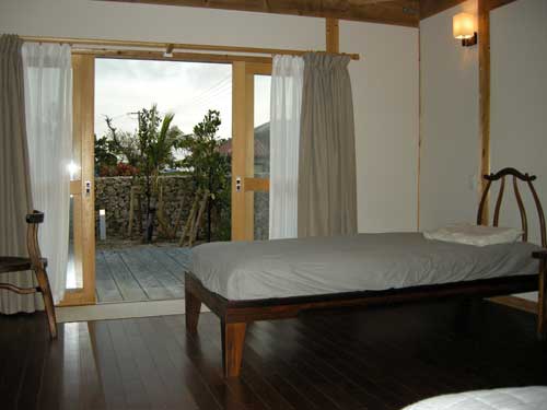 一日一組の宿　すかぶら　＜竹富島＞ 2