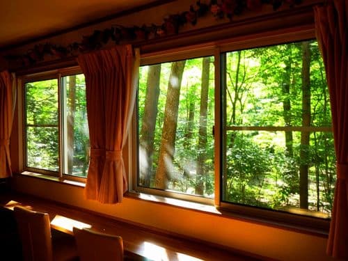 ペンション　軽井沢ゼフィルス八番館 2