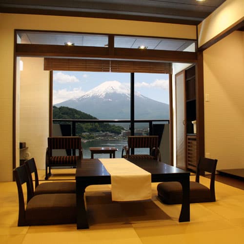 逆さ富士を望む湖畔の絶景宿　湖楽おんやど富士吟景 2