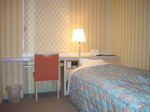 別府駅西口前　ホテル　フジヨシ 2