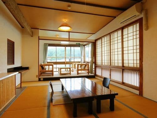 割烹旅館　筑前屋 2