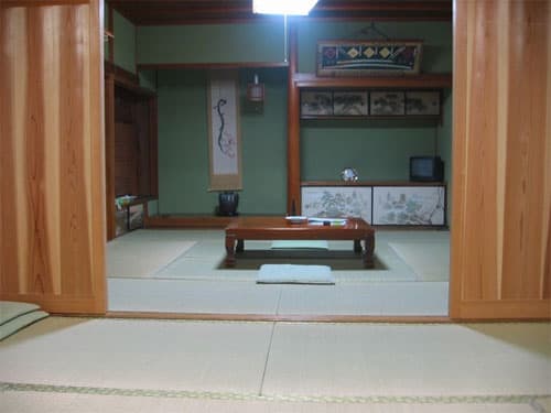 天川・洞川温泉　温泉・名水・後鬼の里　旅館　紀の国屋甚八 2