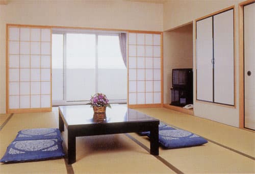 白子・サンライズオーツカ 2