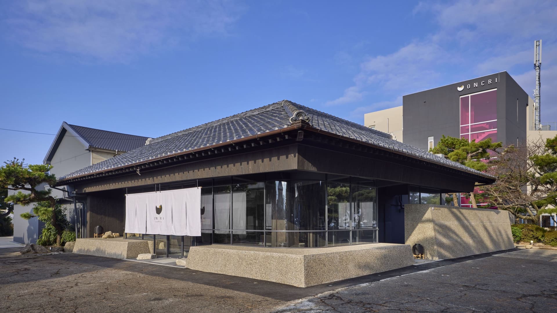 ＯＮＣＲＩ－ＫＡＲＡＴＳＵ（おんくり唐津）（旧：旅館魚半）