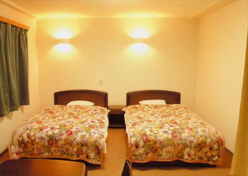 ビジネスホテル＆パンション若柳 2