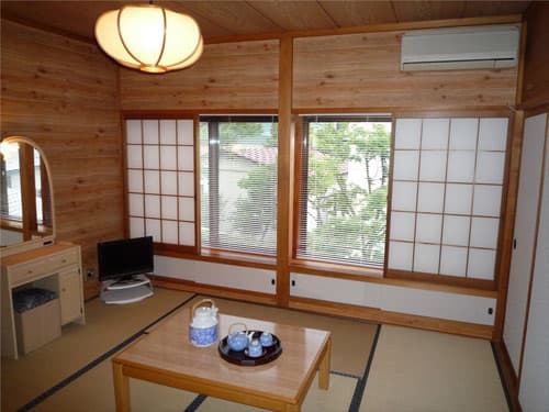 憩いの宿　森湖休 2