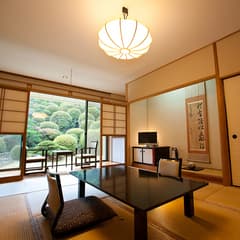 玉名温泉　1350坪の日本庭園の宿　尚玄山荘 2