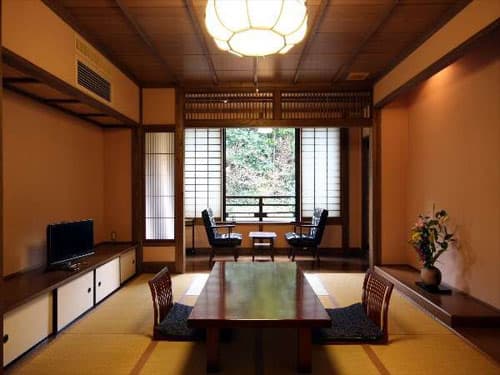 黒川温泉　旅館湯本荘 2