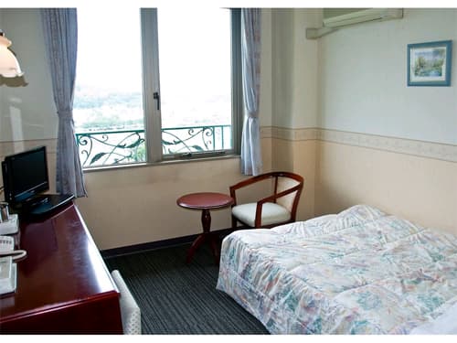 人吉温泉　ホテル　華の荘 2